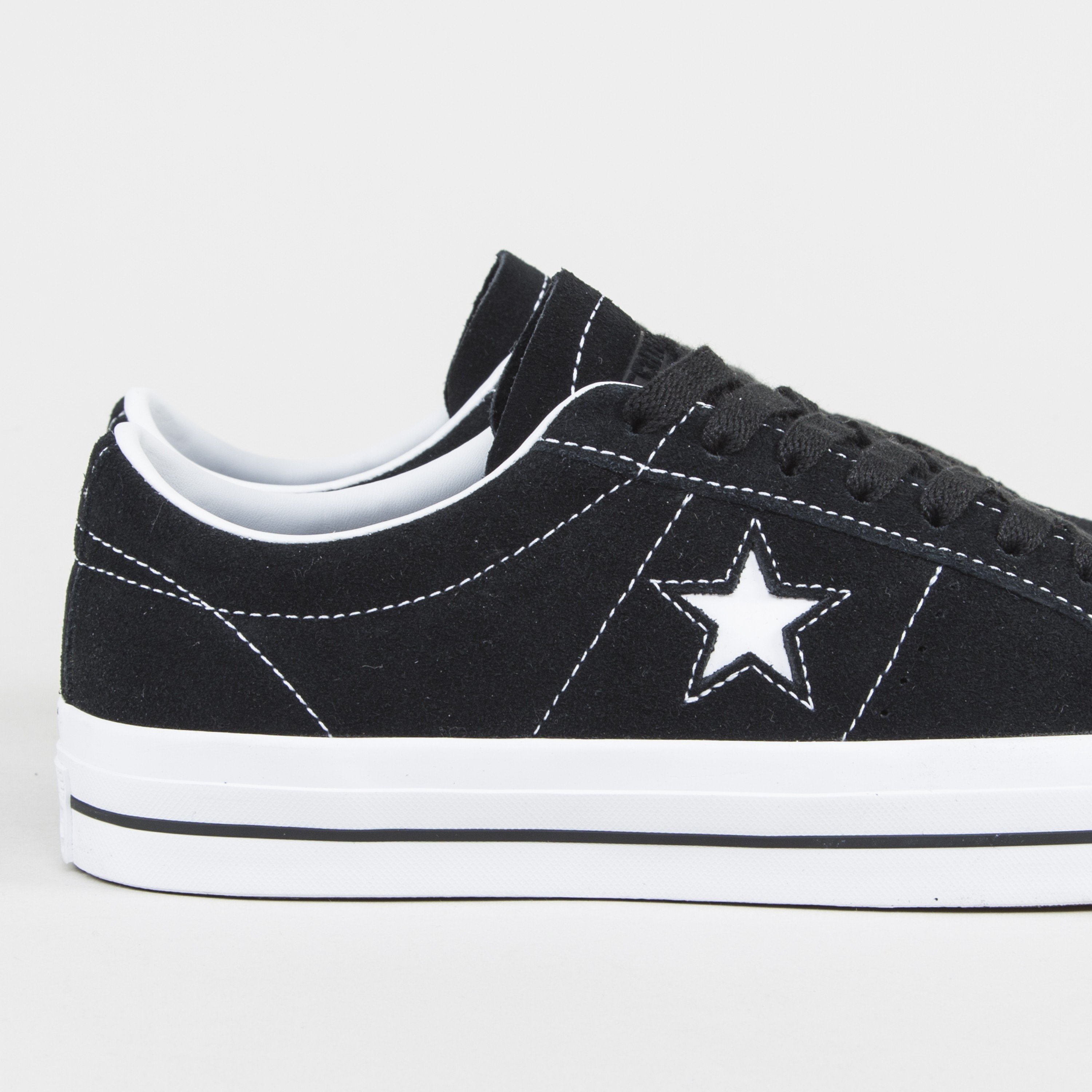 converse-cons-one-star-pro-ox-black-white-white-159579c-001-consortium