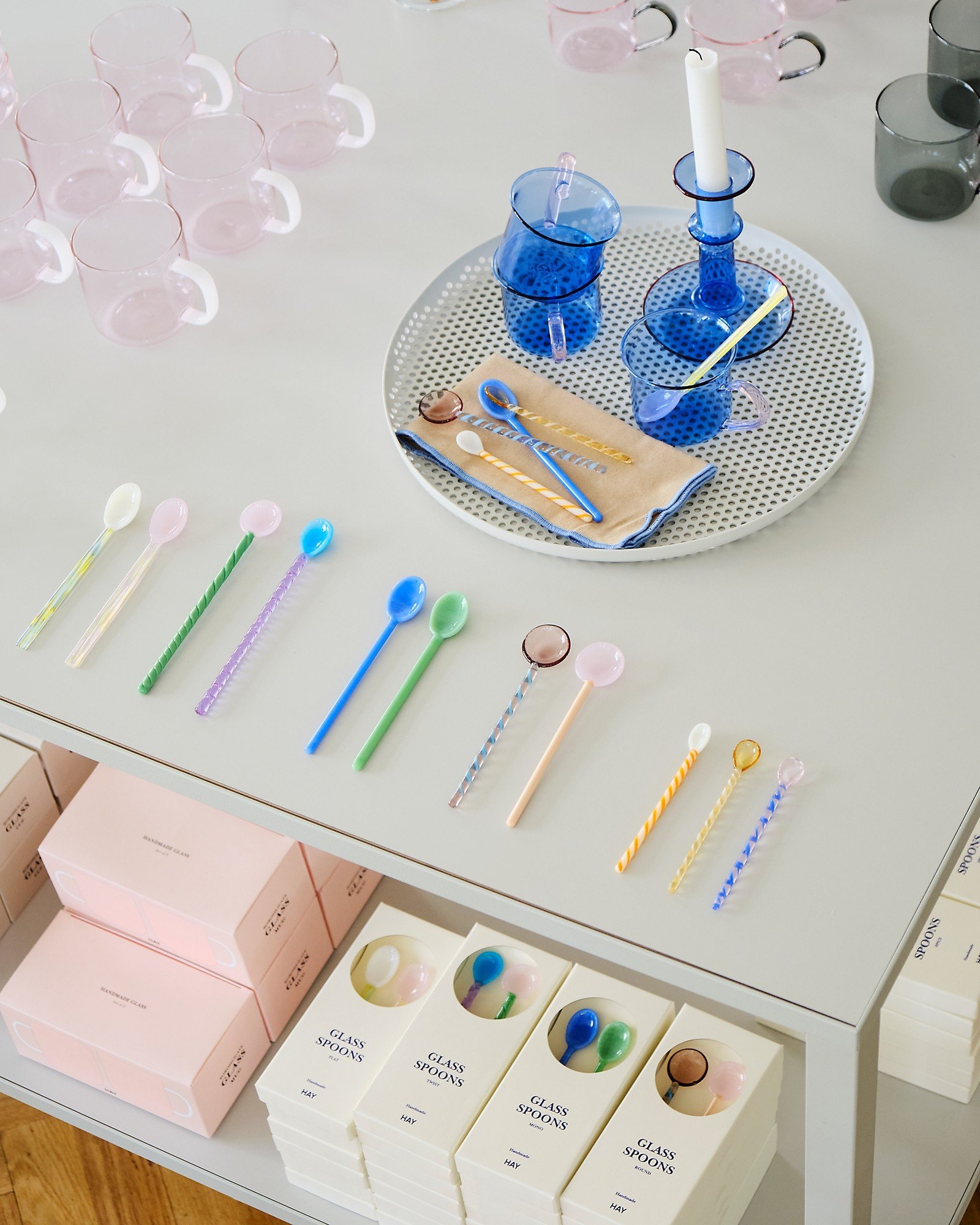 HAY Borosilicate Cup Set of 2 (Light Blue/Pink Handle) 541000