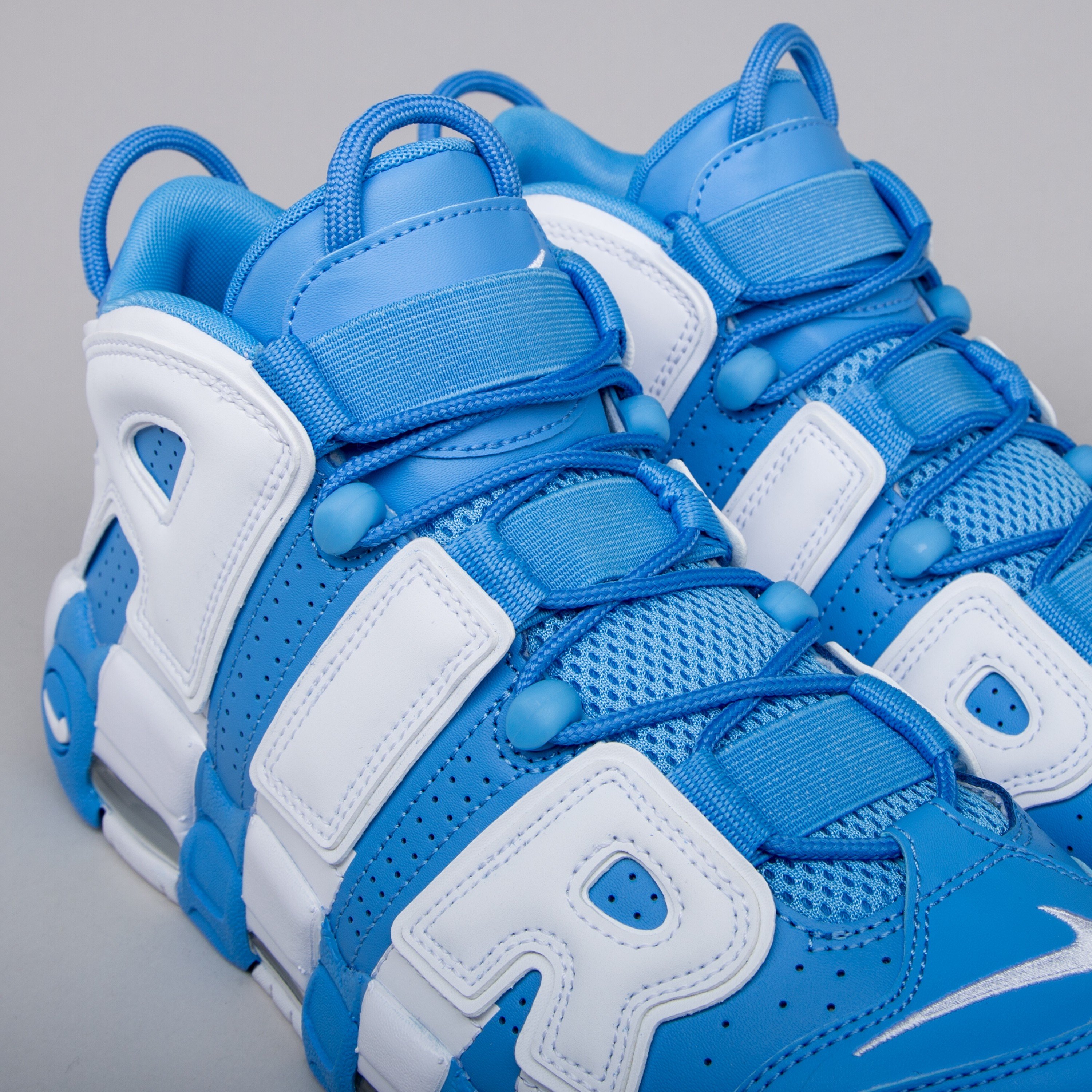 uptempo navy blue