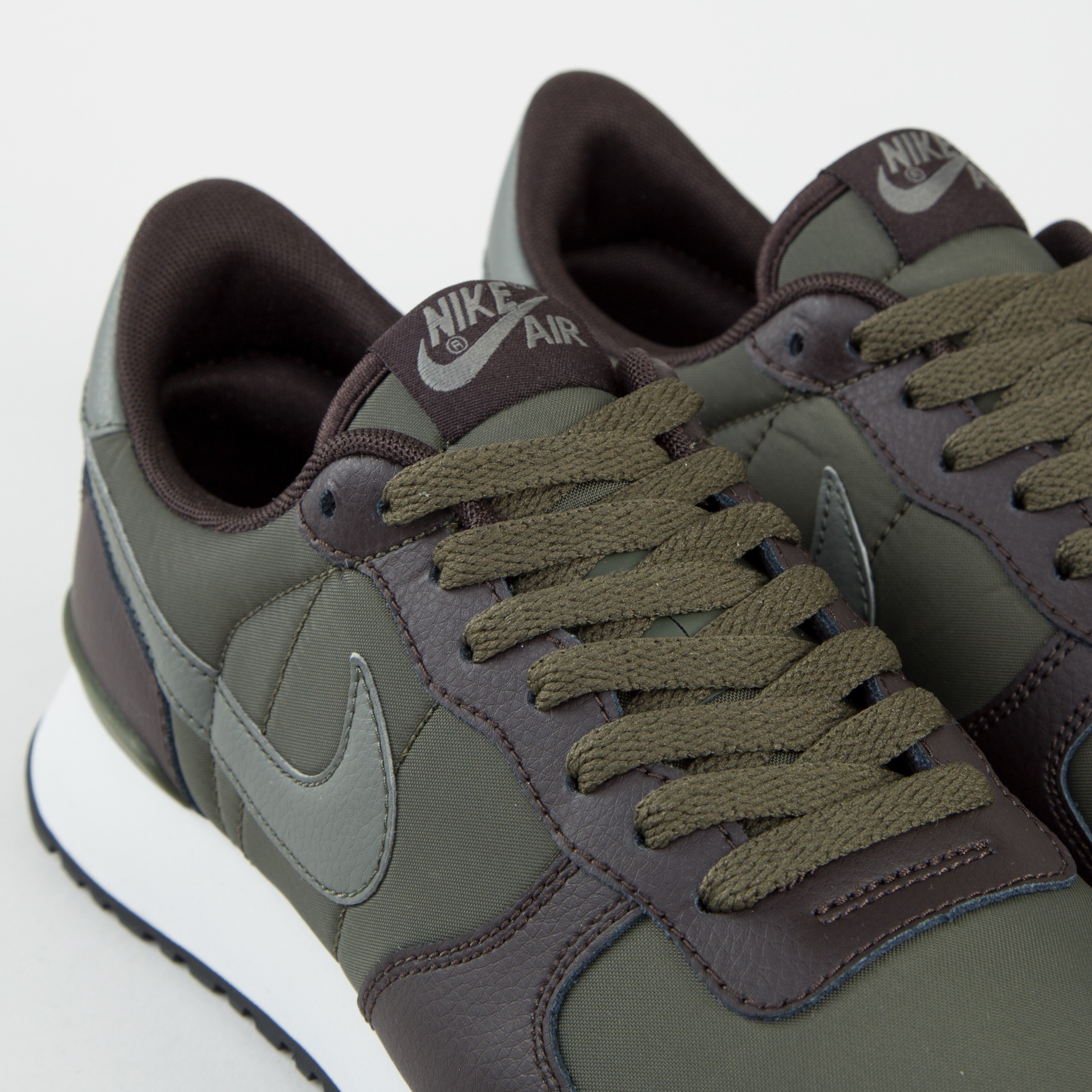 nike air vortex cargo khaki