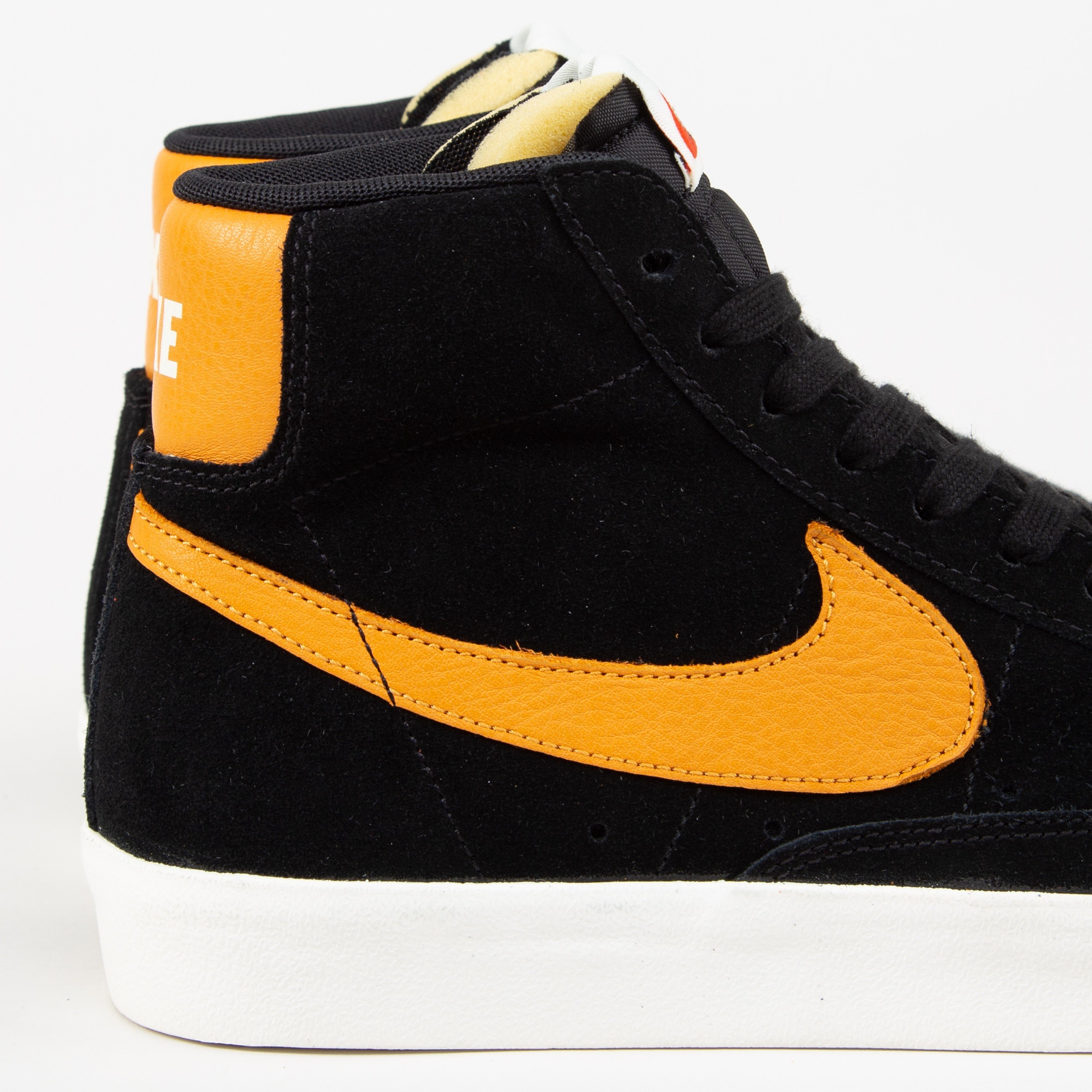nike blazer 77 black