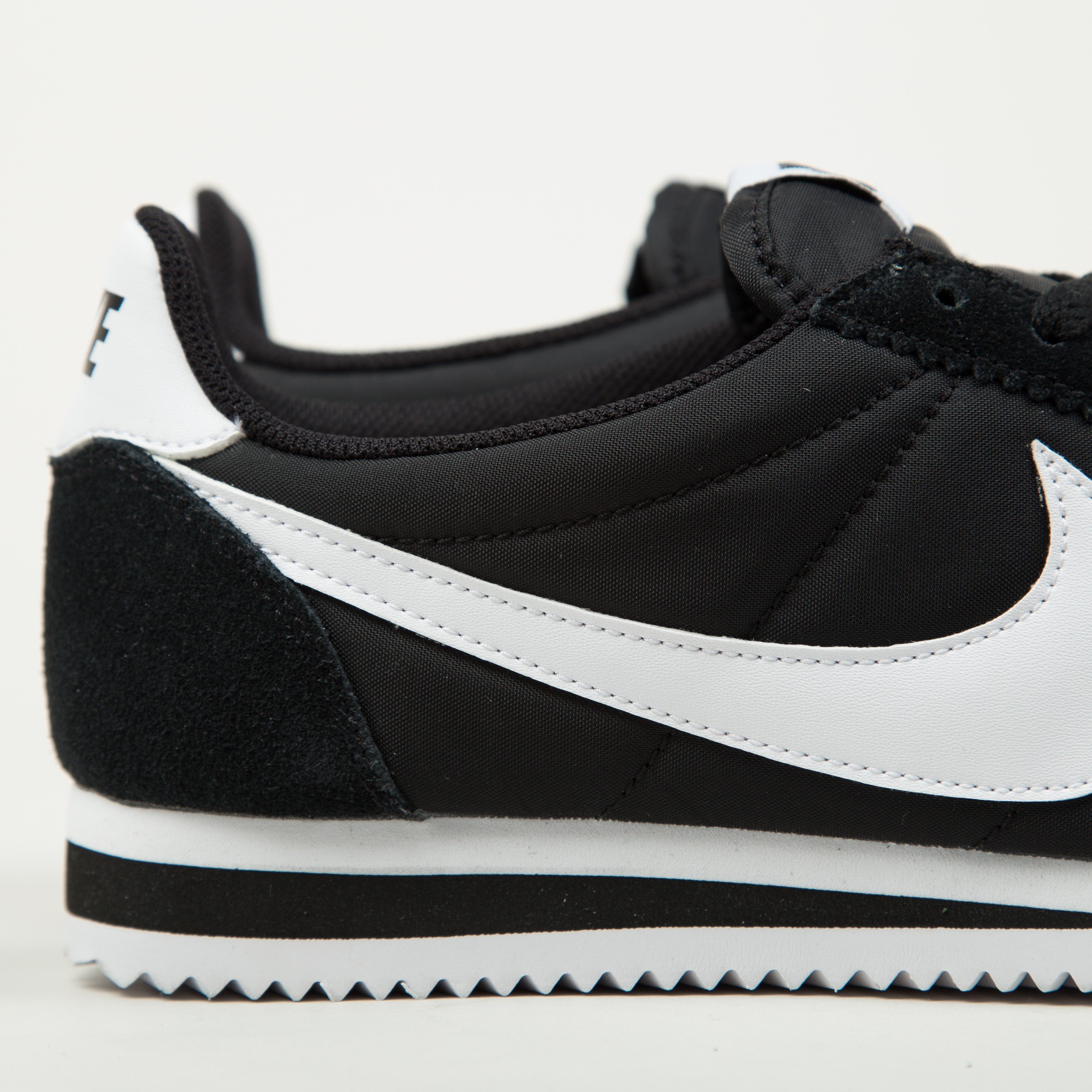 nike cortez nylon classic