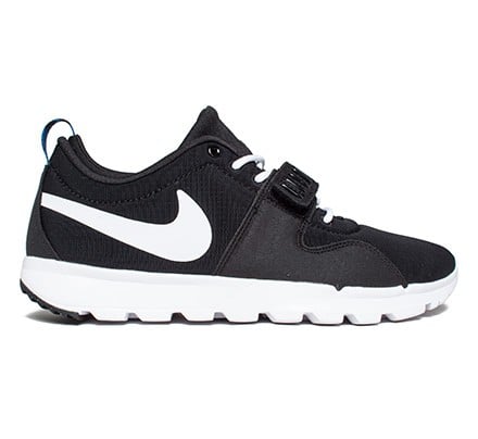 Nike sb trainerendor black on black deals