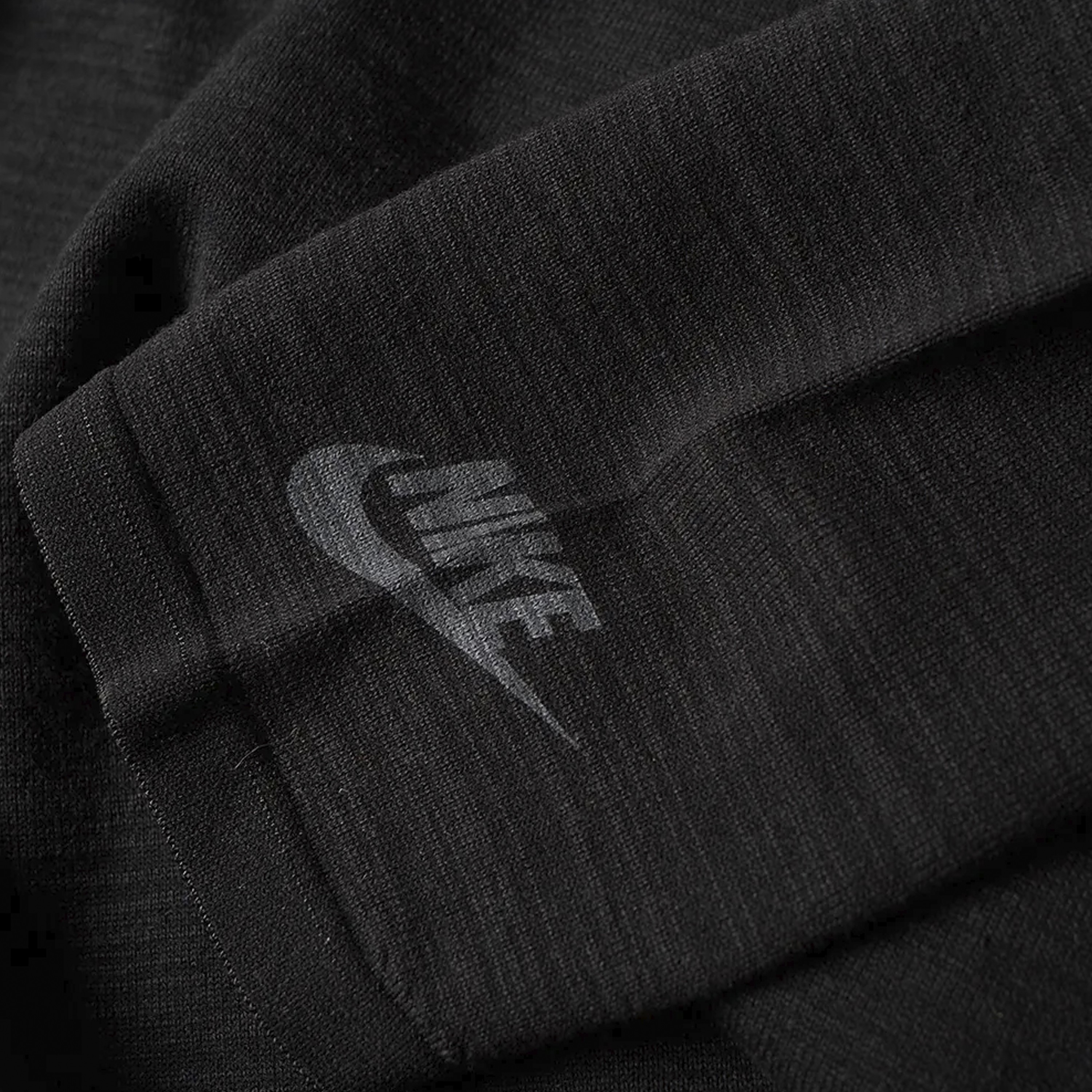 Nike Tech Knit Crew Neck Sweatshirt (Black) - Consortium.