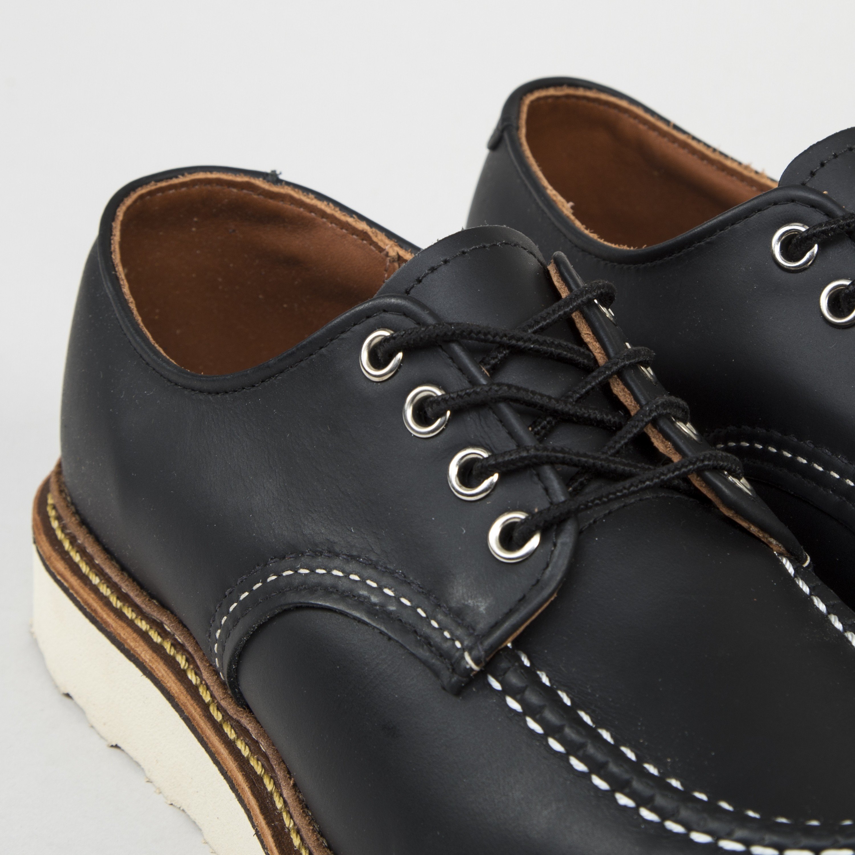Red Wing 8106 Classic Oxford Moc Toe Shoes (Black Chrome Leather ...