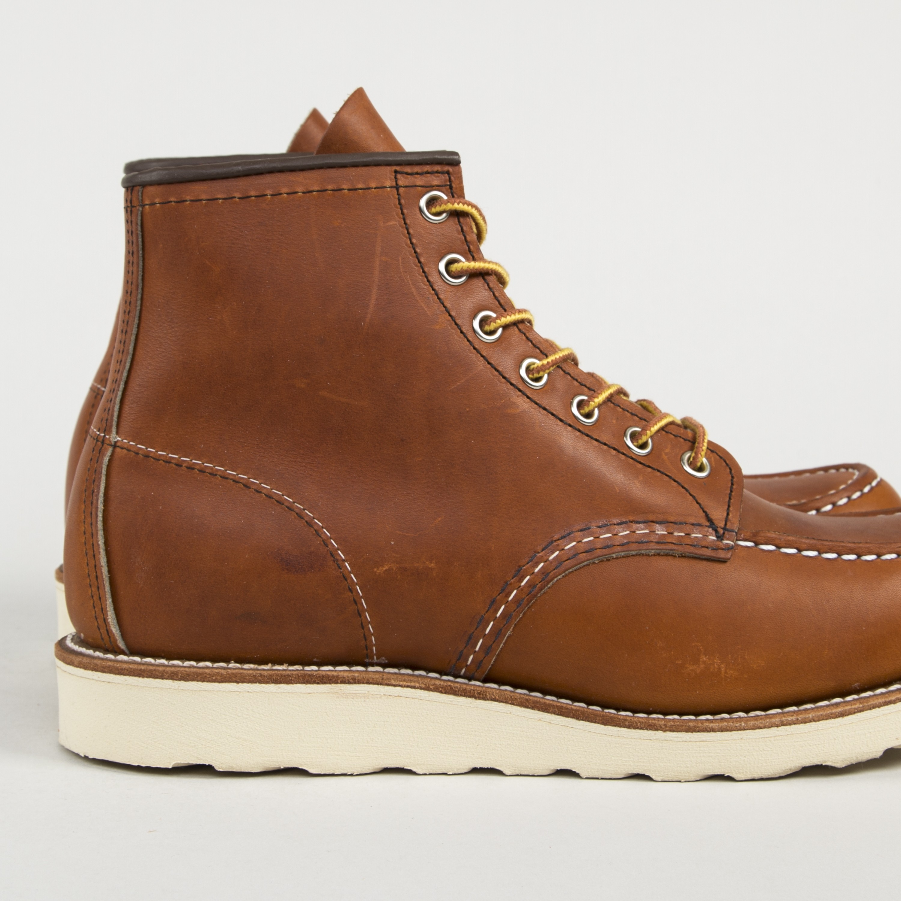 Red Wing 875 Classic Moc Toe 6” Boots (Oro Legacy Leather) - 00875D