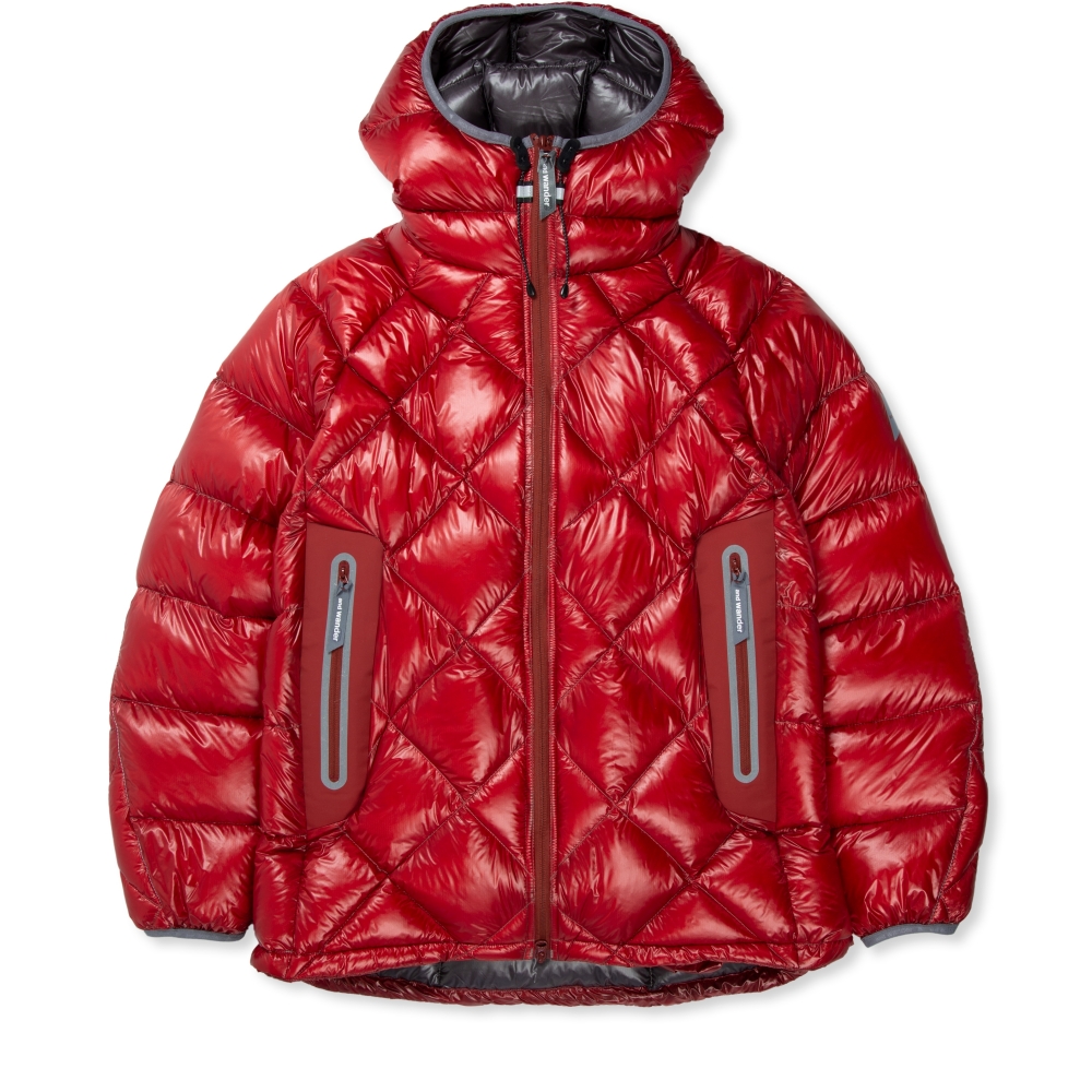 and wander Diamond Stitch Down Hooded Jacket (Red)