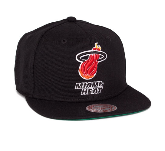 Mitchell & Ness Miami Heat Snapback Cap (Black)