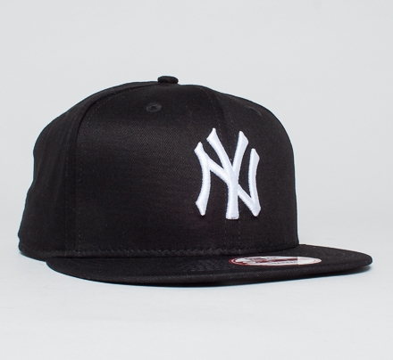New Era 9fifty NY Yankees Snapback Cap (Black / White)