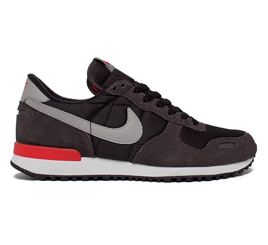 Nike Air Vortex Retro Black Medium Grey Midnight Fog Chilling Red Consortium