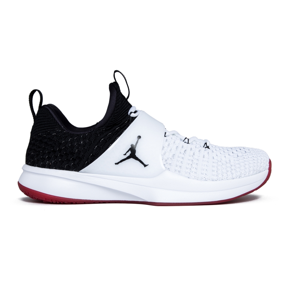 Nike Jordan Trainer 2 Flyknit 'Chicago' (White/Black-Black-Gym Red)