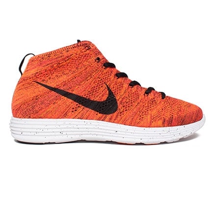 Nike flyknit chukka red store black
