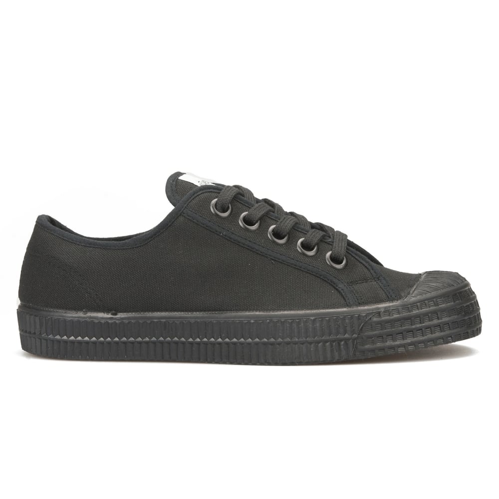 Novesta Star Master (All Black)