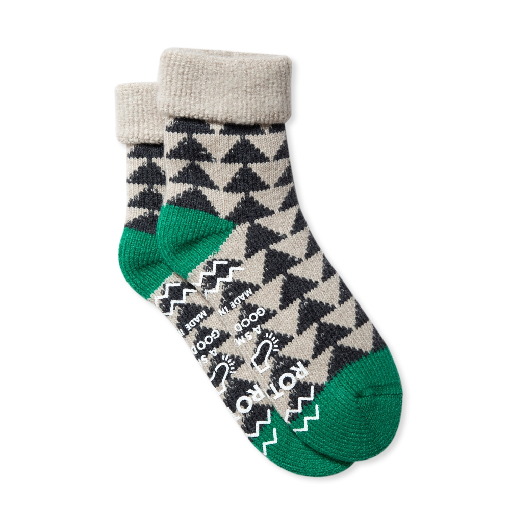 RoToTo Comfy Room Socks 'Sankaku' (Charcoal/Green)