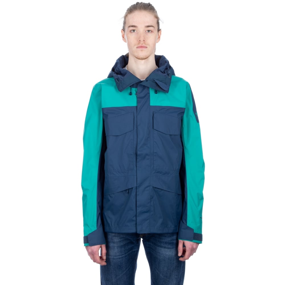 The North Face Fantasy Ridge Jacket (Blue Wing Teal/Porcelain Green)