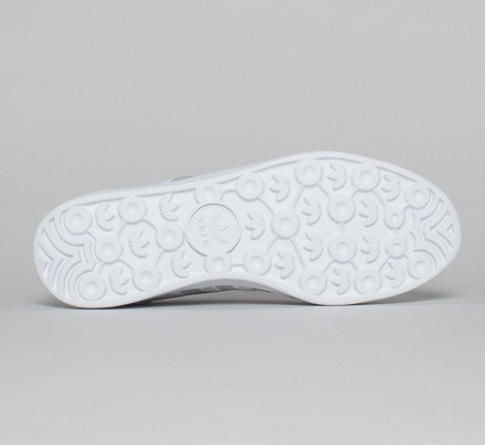 Adidas x Palace Pro Primeknit (Footwear White/Core Black/Footwear White ...