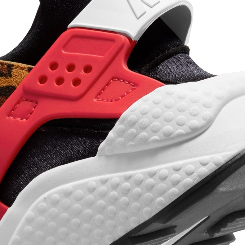 Nike Air Huarache SNKRS Day Lemon Chiffon University Red Black White