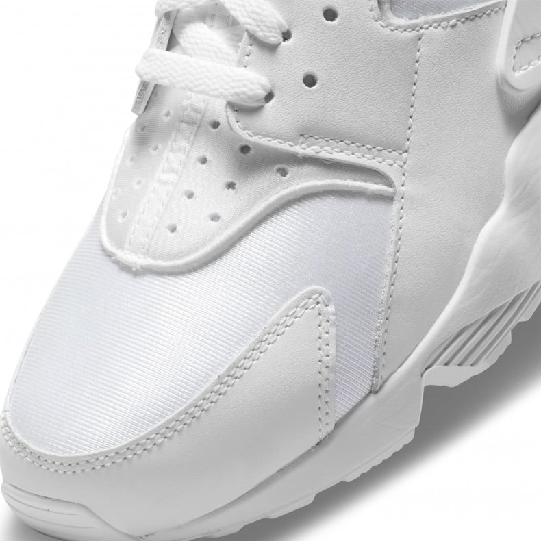 Black huaraches with white laces clearance