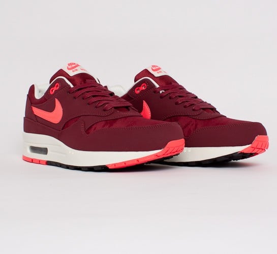 Nike air max 1 atomic red top