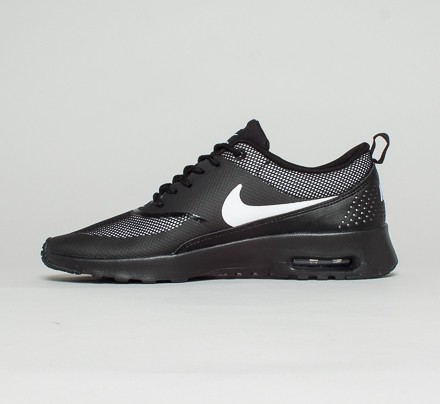 air max thea black white