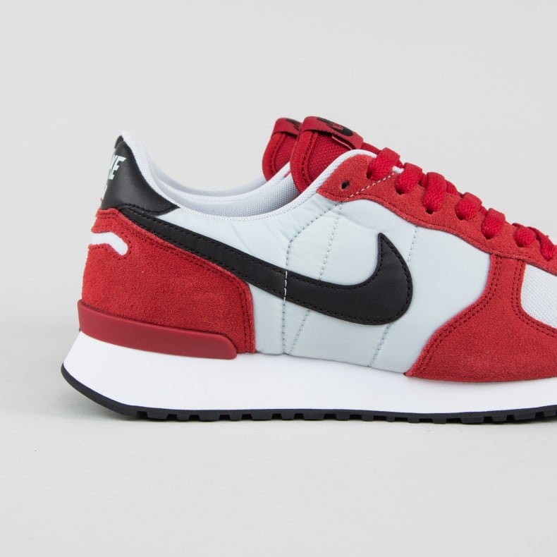 Nike air vortex gym red hot sale