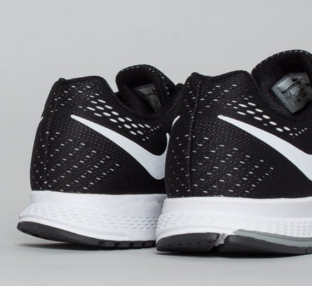 Nike zoom pegasus 32 blackout discount