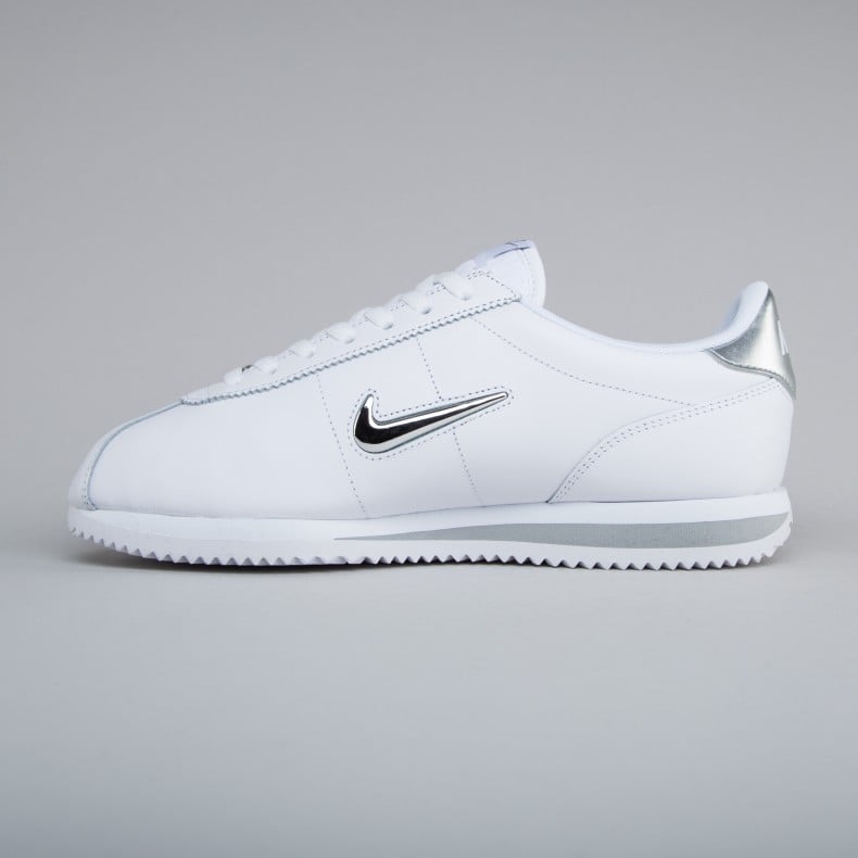 Nike cortez online white and silver