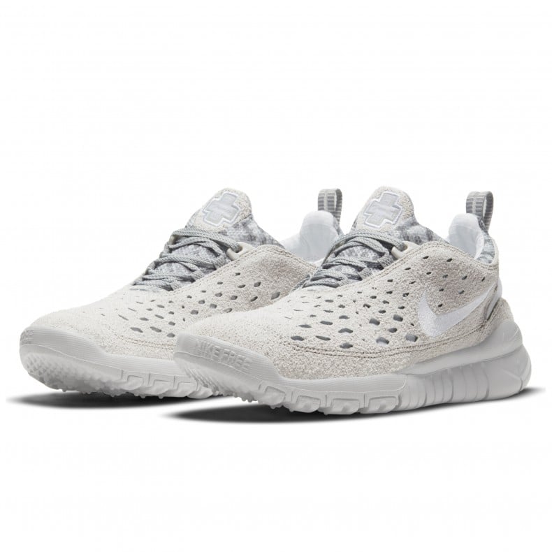 Nike white free shop run