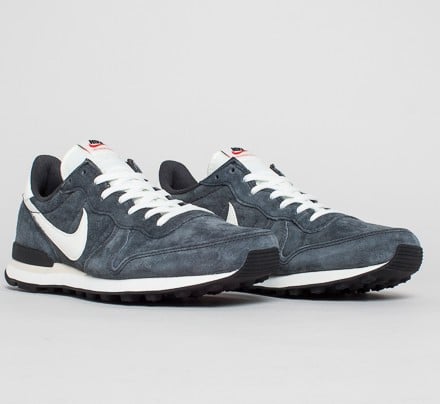 Nike PGS LTR (Anthracite/Sail-Black-Beach) - Consortium.