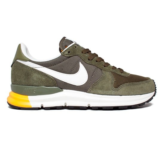 Nike internationalist herren khaki sales