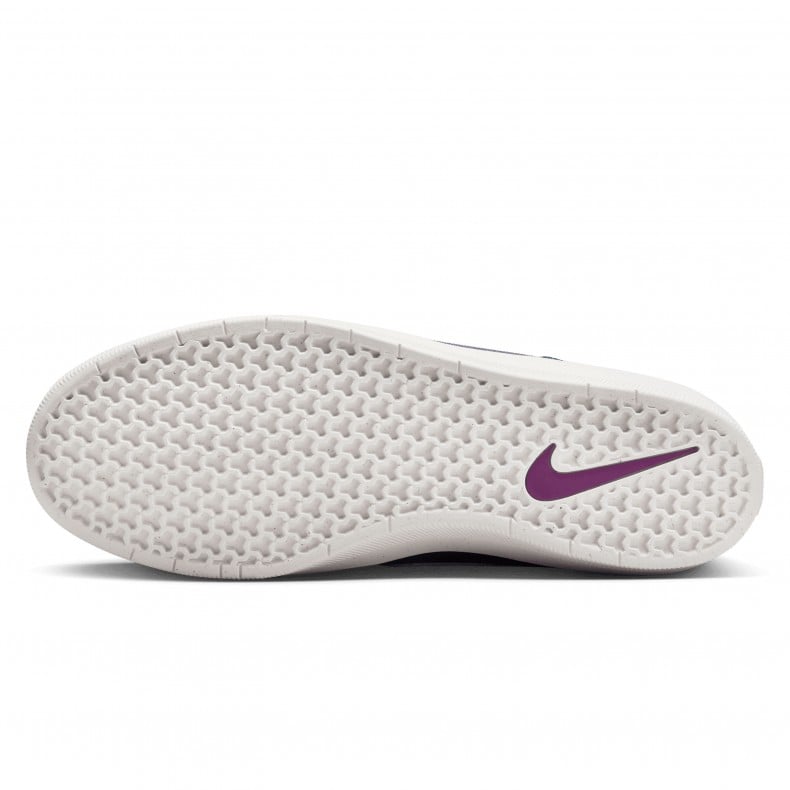 Nike store sb se