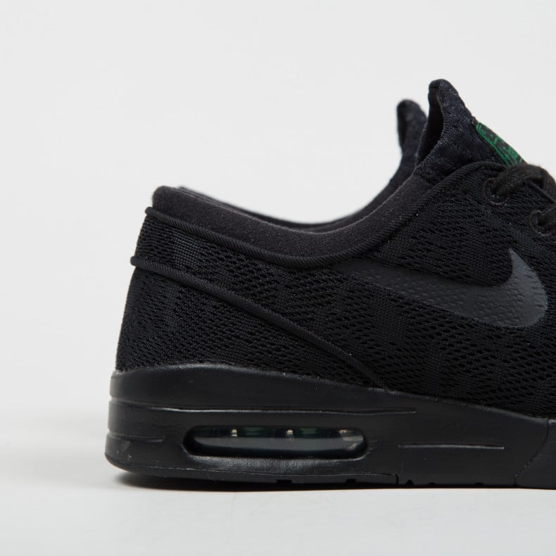 janoski max black pine