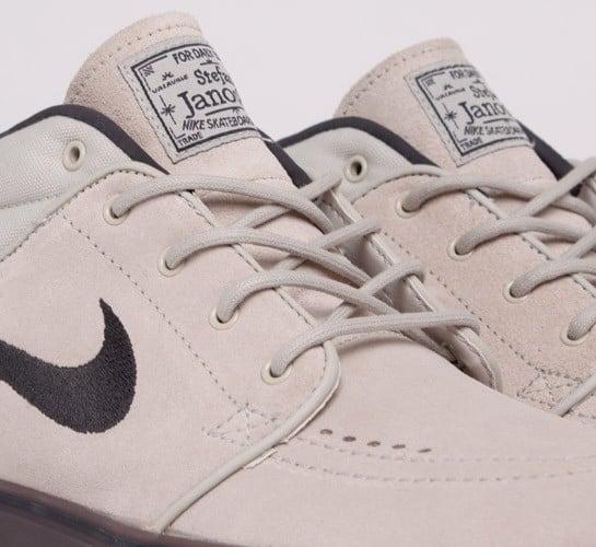 Nike sb janoski light bone & gum suede skate shoes discount