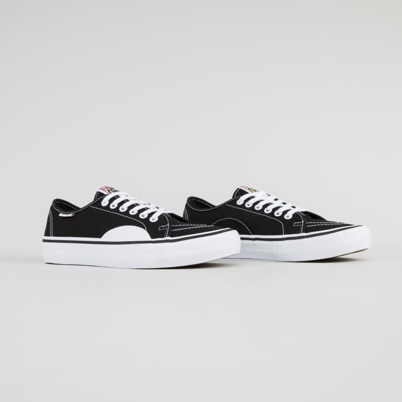 Vans av classic pro black white top