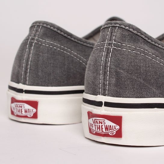 Vans authentic washed hotsell black